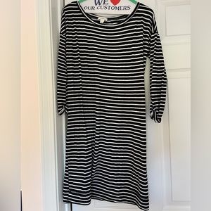Black and white striped 3/4 cotton sleeve t shirt dress.